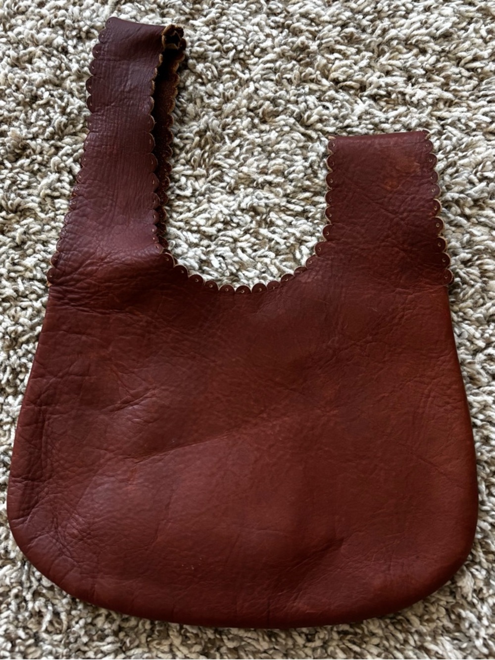 Scalloped Edge Leather Tote in Deep Browny mybyzaa soft  leather